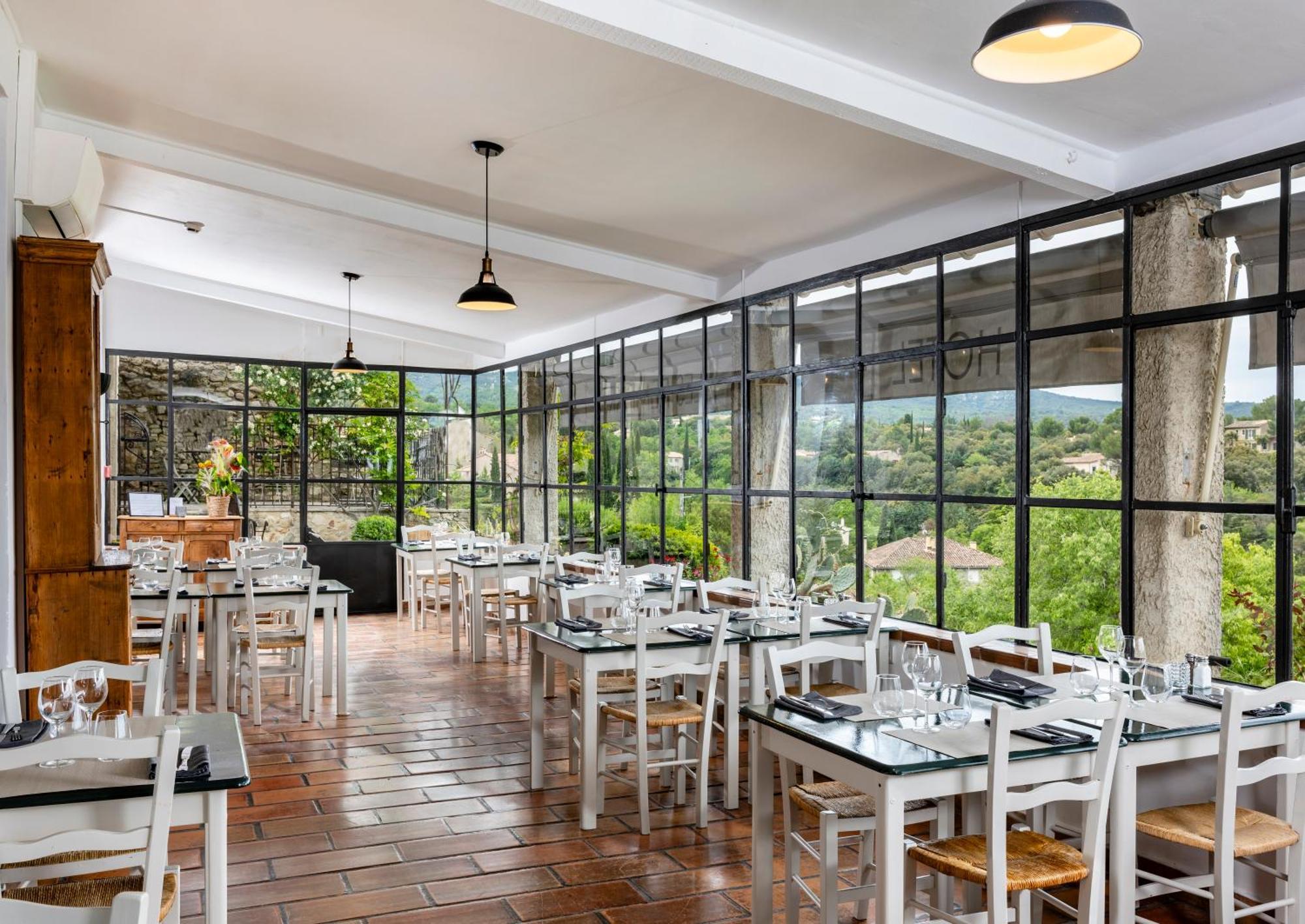 Hotel Restaurant Les Remparts 브나스크 외부 사진