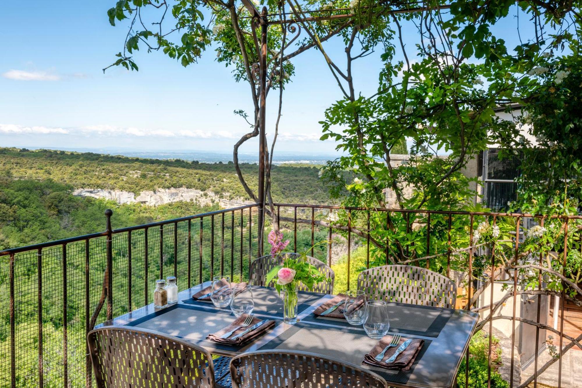 Hotel Restaurant Les Remparts 브나스크 외부 사진