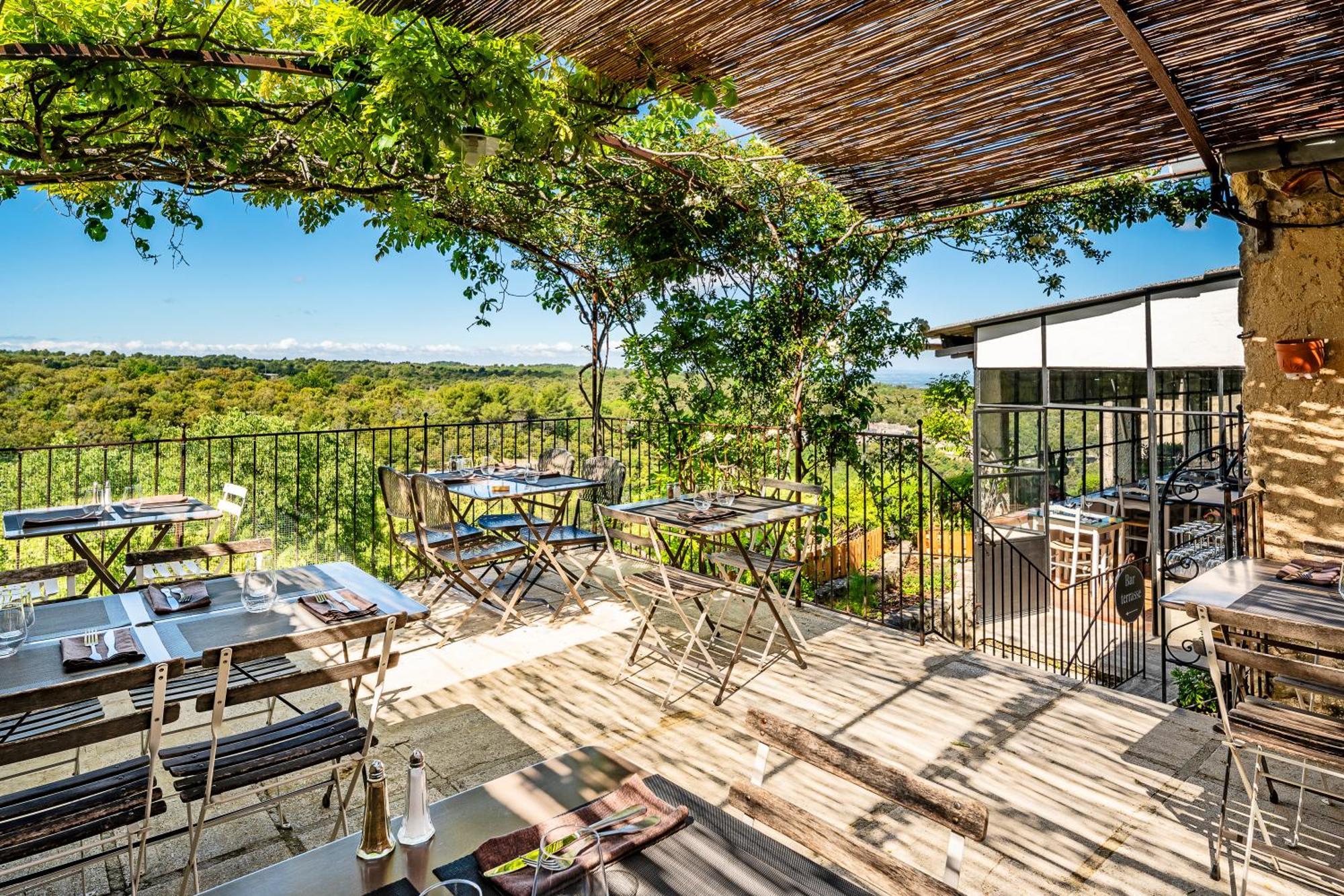 Hotel Restaurant Les Remparts 브나스크 외부 사진