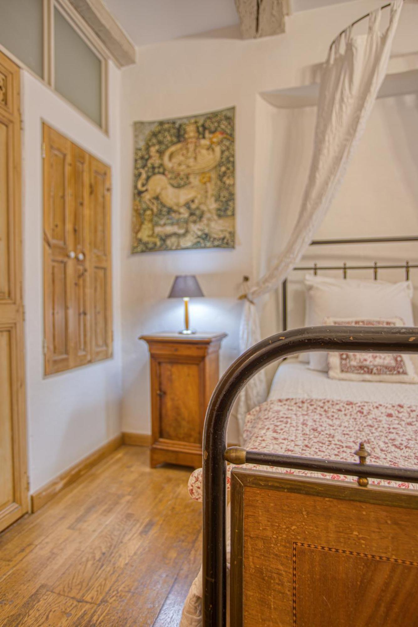 Hotel Restaurant Les Remparts 브나스크 외부 사진